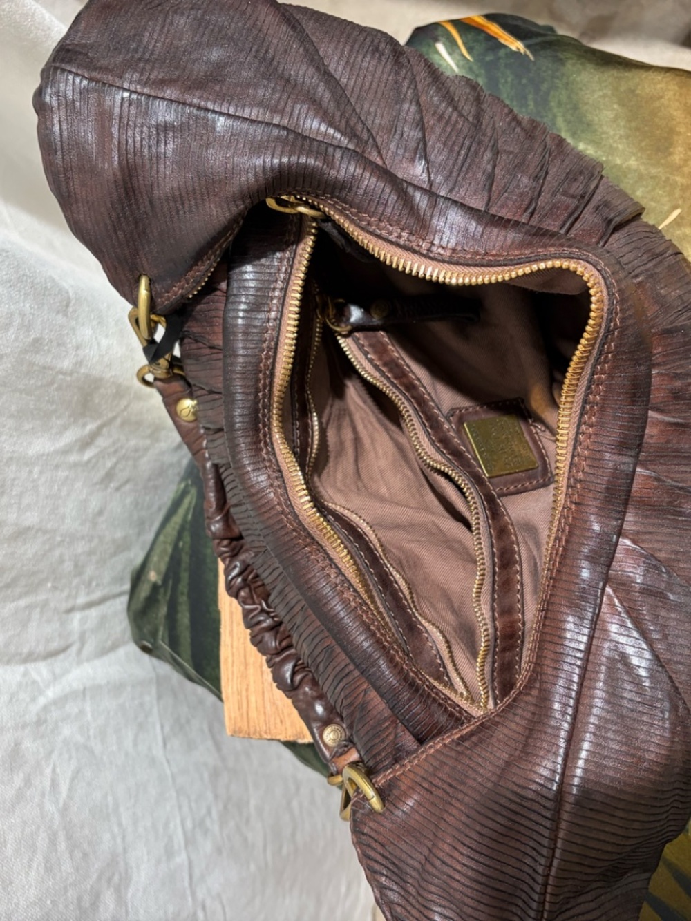 Campomaggi Shoulder Bag in Moro - Picture 5 of 9